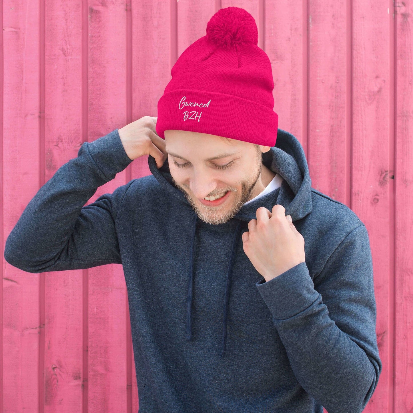Bonnet à Pompon Gwened BZH Bevet Breizh Rose Fluo