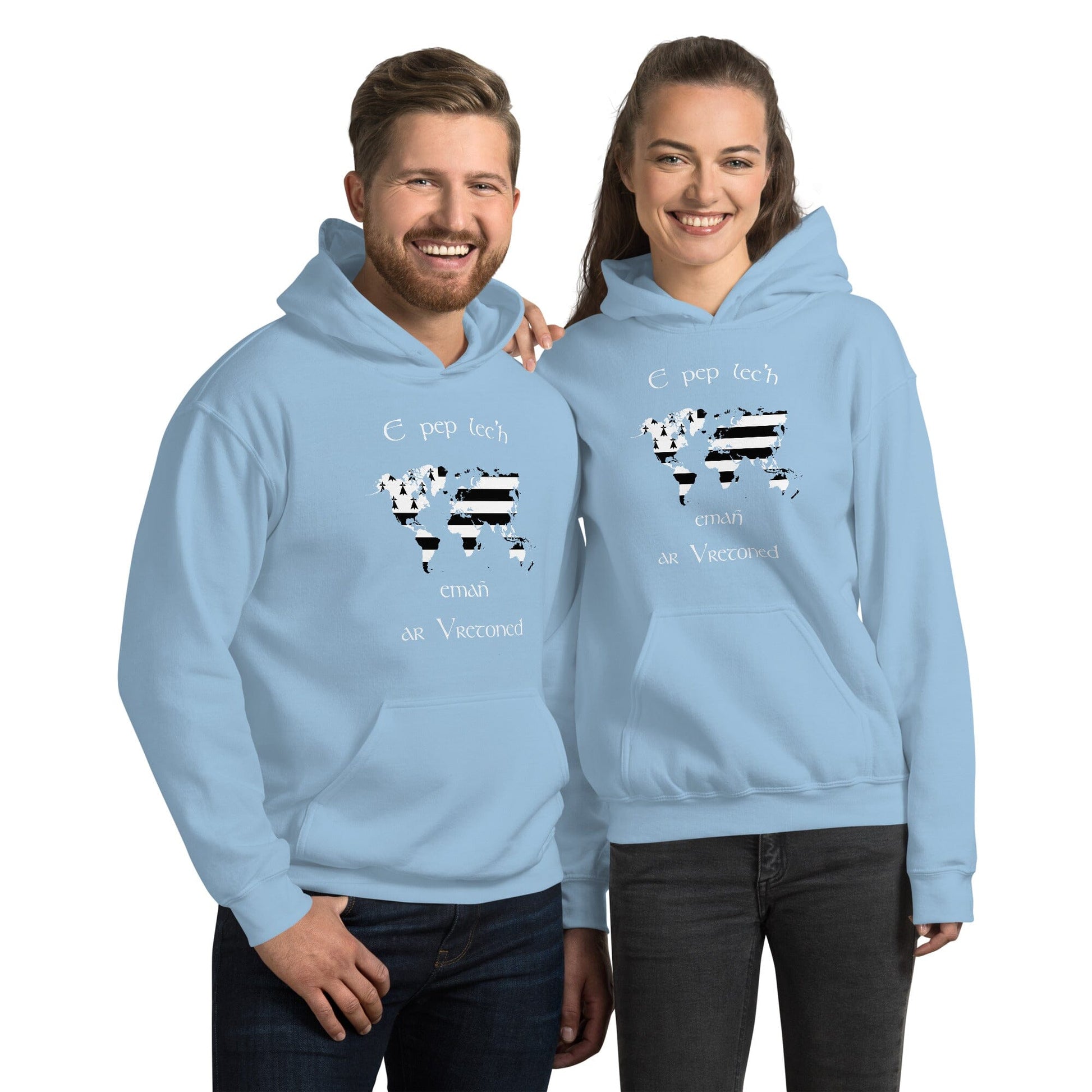 Sweat à capuche unisexe E pep lec'h emañ ar Vretoned sweatshirt Bevet Breizh Bleu Clair S 