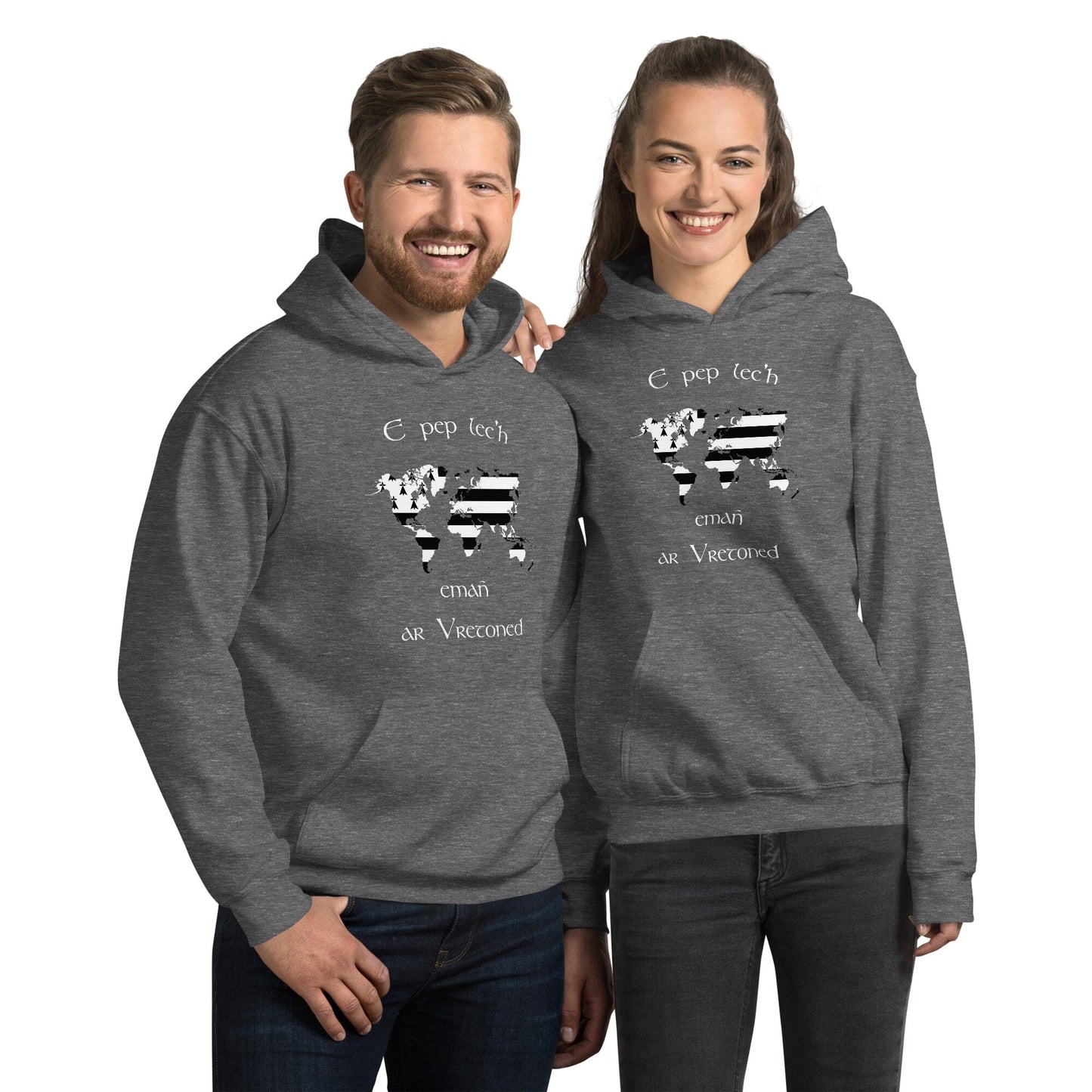 Sweat à capuche unisexe E pep lec'h emañ ar Vretoned sweatshirt Bevet Breizh Graphite Heather S 